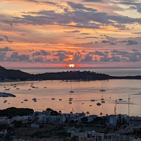 Private Villas Puerto Pollensa For Family Groups, Private Mountain Ideal For Runners, Trailers, Hikers, It Is Approximately 3 Minute Walk From The Beach Luaran gambar