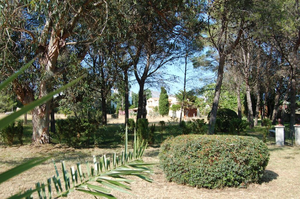 Private Villas Puerto Pollensa For Family Groups, Private Mountain Ideal For Runners, Trailers, Hikers, It Is Approximately 3 Minute Walk From The Beach Bilik gambar