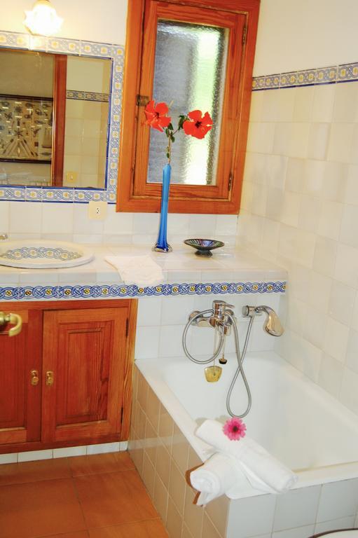 Private Villas Puerto Pollensa For Family Groups, Private Mountain Ideal For Runners, Trailers, Hikers, It Is Approximately 3 Minute Walk From The Beach Luaran gambar