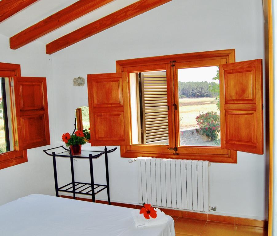 Private Villas Puerto Pollensa For Family Groups, Private Mountain Ideal For Runners, Trailers, Hikers, It Is Approximately 3 Minute Walk From The Beach Luaran gambar